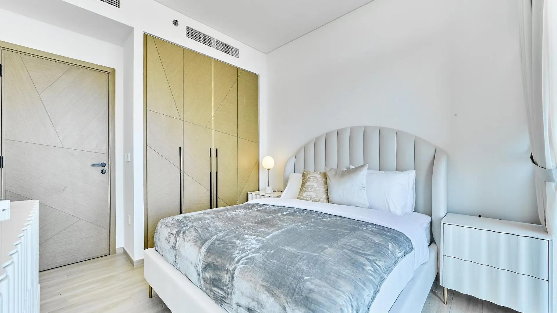 Apartment Privacasa - Palace Residences Creek Harbour Dubai